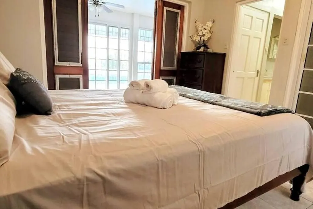 Ivy'S Luxury Villa, Montego Bay 0*,